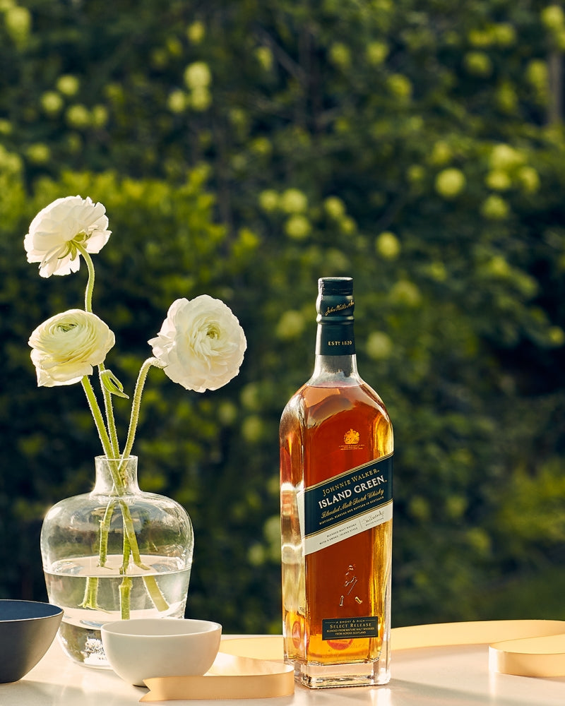 Johnnie Walker Island Green Blended Scotch Whisky 1L Travel Exclusive